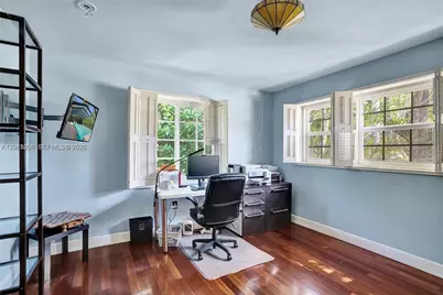 1247 NE 101st St, Miami Shores, FL 33138 - Photo 32