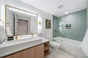 159 NE 6th St, Miami, FL 33132 - Photo 14