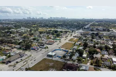 8248 NW 22nd Ave, Miami, FL 33147 - Photo 12