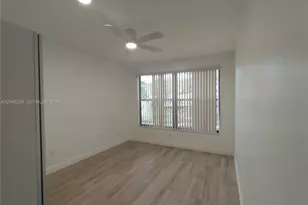 15509 N Miami Lakeway N, Miami Lakes, FL 33014 - Photo 24