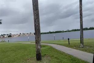 15509 N Miami Lakeway N, Miami Lakes, FL 33014 - Photo 8