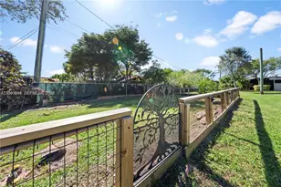 29710 SW 183rd Ct, Homestead, FL 33030 - Photo 10