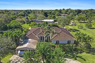 29710 SW 183rd Ct, Homestead, FL 33030 - Photo 2