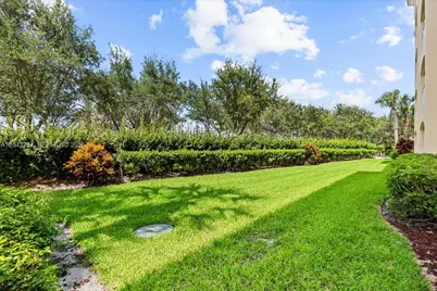 38 E Harbour Isle Dr E #104, Fort Pierce, FL 34949 - Photo 28
