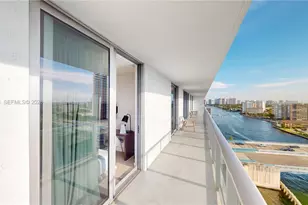 4010 S Ocean Dr, Hollywood, FL 33019 - Photo 34