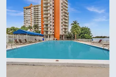 1301 NE Miami Gardens Dr #701W, Miami, FL 33179 - Photo 2