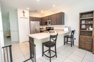 2670 SE 12th St, Homestead, FL 33035 - Photo 12
