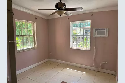 [Address not provided], North Miami, FL 33168 - Photo 16