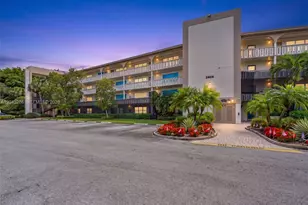 2404 Antigua Cir, Coconut Creek, FL 33066 - Photo 2