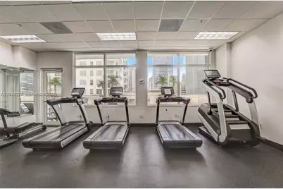 1200 Brickell Bay Dr #3104, Miami, FL 33131 - Photo 16