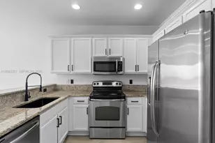 11628 NW 87th Ln, Doral, FL 33178 - Photo 18