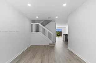 11628 NW 87th Ln, Doral, FL 33178 - Photo 12