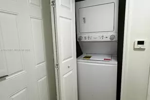 5271 SW 8th St, Miami, FL 33134 - Photo 16