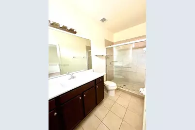 9271 W 33rd Ln #9271, Hialeah, FL 33018 - Photo 12