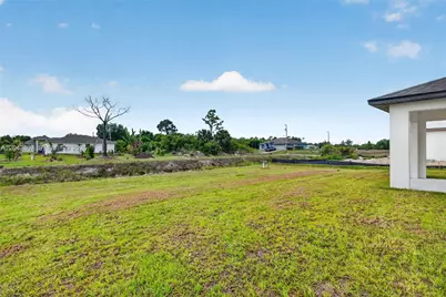 702 Carbon St, Lehigh Acres, FL 33974 - Photo 40