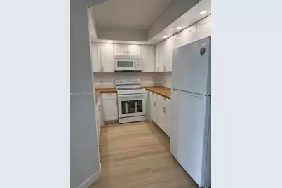 1001 SW 128th Ter #404B, Pembroke Pines, FL 33027 - Photo 6