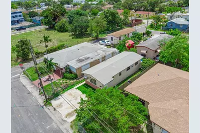 805 NW 3rd Ter, Hallandale Beach, FL 33009 - Photo 6