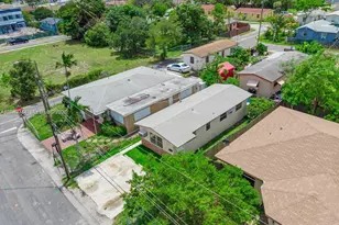 805 NW 3rd Terrace, Hallandale Beach, FL 33009 - Photo 6