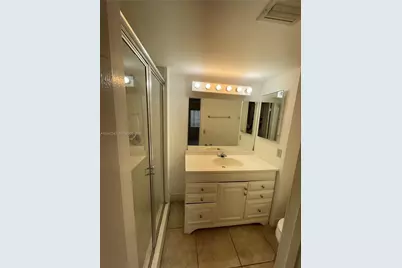 426 NE 210th Cir Ter #103-2, Miami, FL 33179 - Photo 22