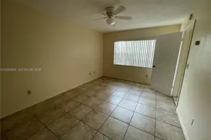 426 NE 210th Cir Terrace, Miami, FL 33179 - Photo 20