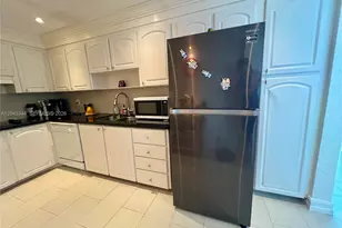 3801 S Ocean Dr, Hollywood, FL 33019 - Photo 6