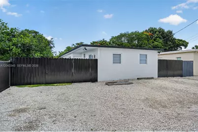 636 NW 14th Ter #636, Fort Lauderdale, FL 33311 - Photo 2