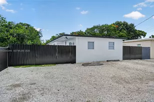 636 NW 14th Terrace, Fort Lauderdale, FL 33311 - Photo 2