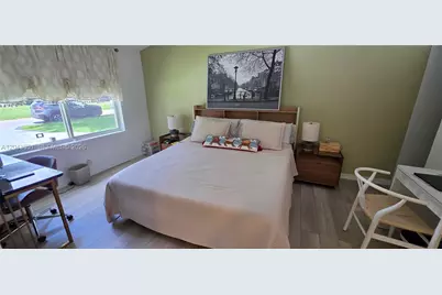 13501 NE Miami Ct, Miami, FL 33161 - Photo 22