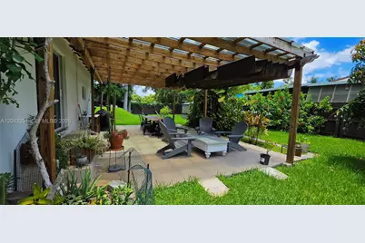 13501 NE Miami Ct, Miami, FL 33161 - Photo 14