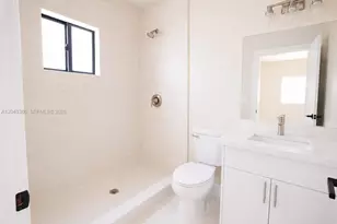13720 NE 2nd Ct, North Miami, FL 33161 - Photo 8