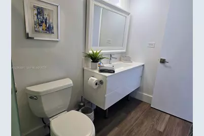 5601 Collins Ave #520, Miami Beach, FL 33140 - Photo 16