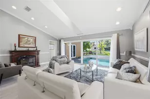 7919 NW 50th St, Lauderhill, FL 33351 - Photo 6