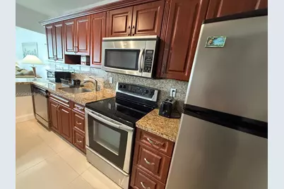 100 Lincoln Rd #316, Miami Beach, FL 33139 - Photo 8