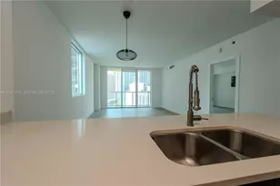 500 Brickell Ave, Miami, FL 33131 - Photo 10