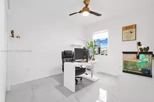 10533 NW 81st St, Doral, FL 33178 - Photo 12