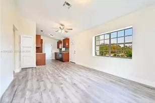 2830 NE 4th Ave, Naples, FL 34120 - Photo 4