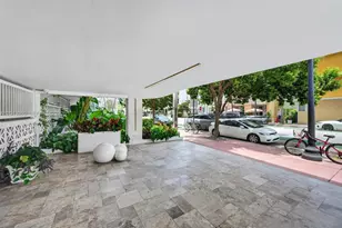 401 Ocean Dr, Miami Beach, FL 33139 - Photo 18