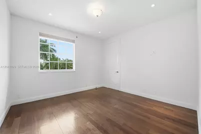 1585 Victoria Isle Way, Weston, FL 33327 - Photo 32