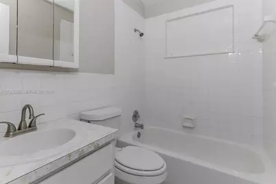 11823 Dahlia Dr, Royal Palm Beach, FL 33411 - Photo 12