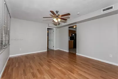 11823 Dahlia Dr, Royal Palm Beach, FL 33411 - Photo 4