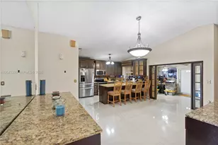 910 SW 140th Ave, Miami, FL 33184 - Photo 22