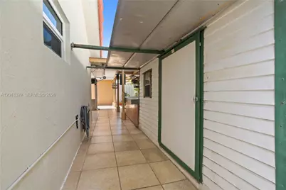 910 SW 140th Ave, Miami, FL 33184 - Photo 56