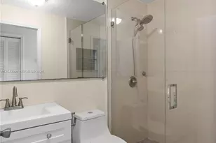 910 SW 140th Ave, Miami, FL 33184 - Photo 32