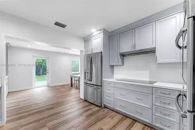 8255 SW 134th St, Pinecrest, FL 33156 - Photo 6