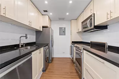 2451 Brickell Ave #PHL, Miami, FL 33129 - Photo 8