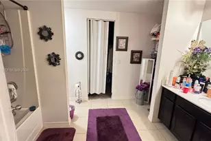 1012 Wynnmere Walk Ave, Other City - In The State Of Florida, FL 33570 - Photo 4