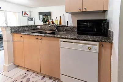 2482 Centergate Dr #104, Miramar, FL 33025 - Photo 8