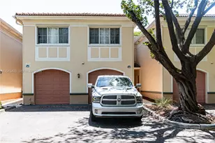 2482 Centergate Dr, Miramar, FL 33025 - Photo 10