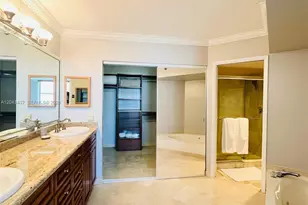 3600 Mystic Pointe Dr, Aventura, FL 33180 - Photo 14