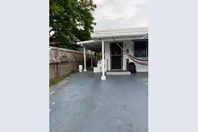 2137 NW 1st Ter #Back, Miami, FL 33125 - Photo 1